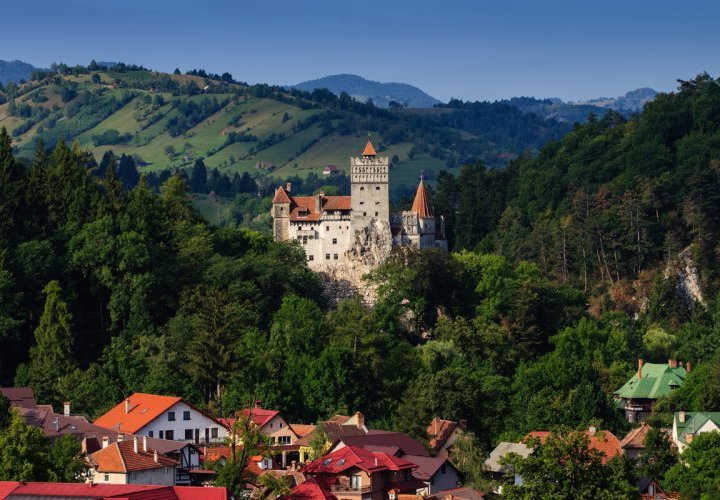 Discovery of Peles Castle, Bran Castle and Brasov city  