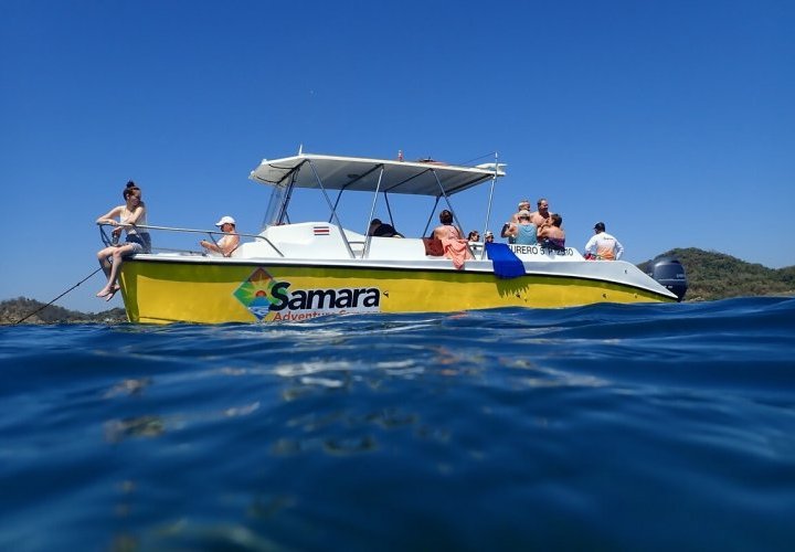 Mañana libre para disfrutar de las playas de Nosara y recorrido en barco al atardecer con snorkel