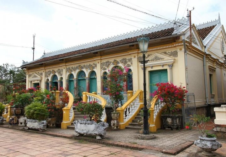 Visita al Mercado flotante de Cai Rang y a la antigua casa Binh Thuy