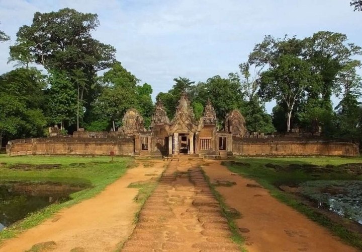 Templos del Parque Arqueológico de Angkor: Banteay Srei, Ta Prohm, Preach Khan, Neak Pean, Ta Som, Mebon Oriental y Pre Rup
