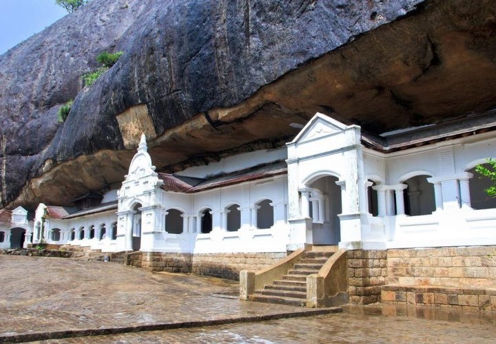 Discovery of the Dambulla Cave Temple known for the five cave sanctuaries that are by far the most impressive in Sri Lanka